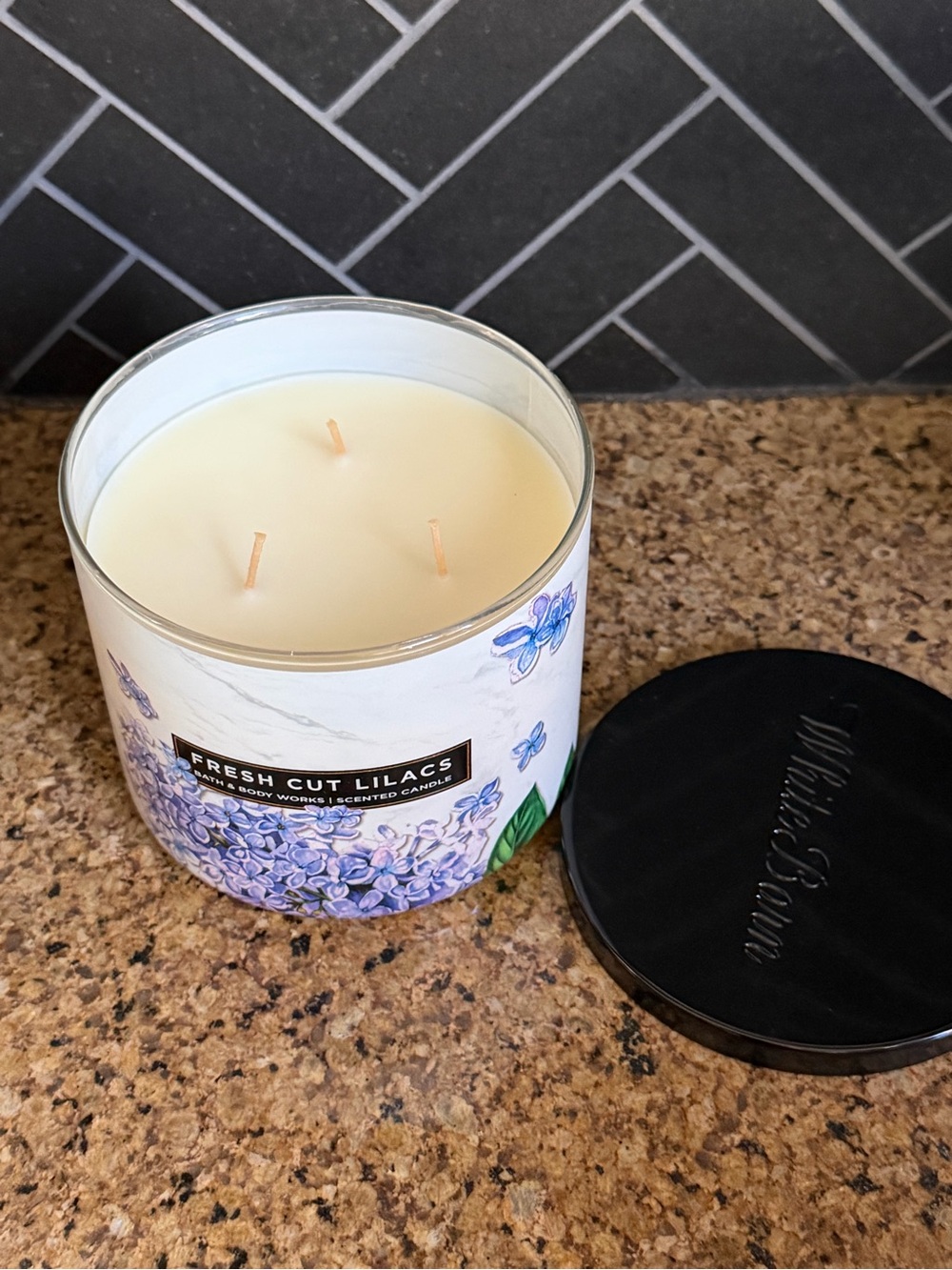 Bath & Body Works Fresh Cut Lilacs 3-Wick Candle - Picture 4 of 5